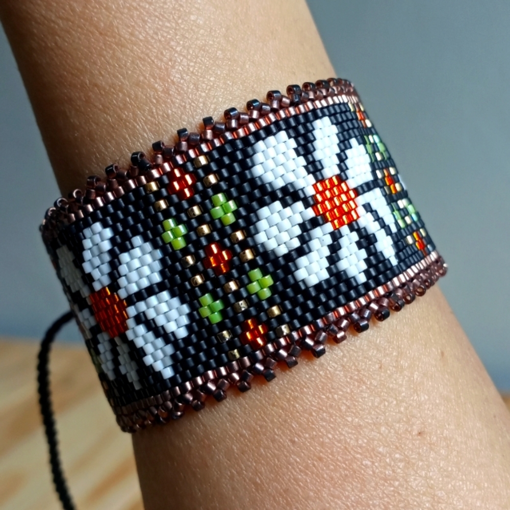 New Handmade "Miyuki" Bracelet New without tag